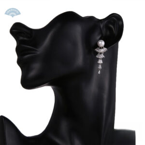 Boucles d'oreilles en forme d'éventail avec perles décoratives