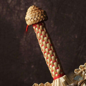 Éventail artisanal africain, design coloré et élégant
