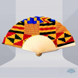 Éventail africain en wax ancien, design traditionnel