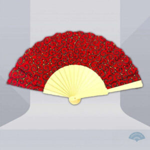 Éventail africain rouge, accessoire décoratif et fonctionnel