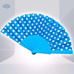 Eventail bleu à pois élégant pour une touche espagnole