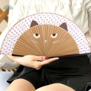 Éventail chat design asiatique, élégant et pratique