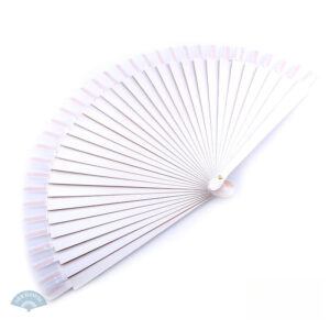 Éventail en bois blanc, accessoire traditionnel espagnol