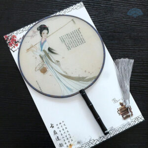 Eventail geisha délicat à manches
