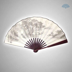 Éventail japonais ancien avec motifs traditionnels