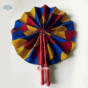 Éventail nigérian en bois décoratif