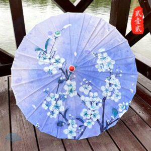Ombrelle chinoise à motifs de fleurs bleues
